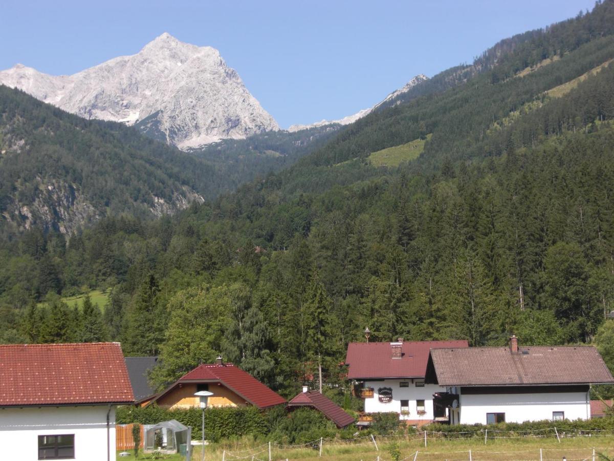 Hotel Garni Landhaus Buertlmair Hinterstoder Bagian luar foto