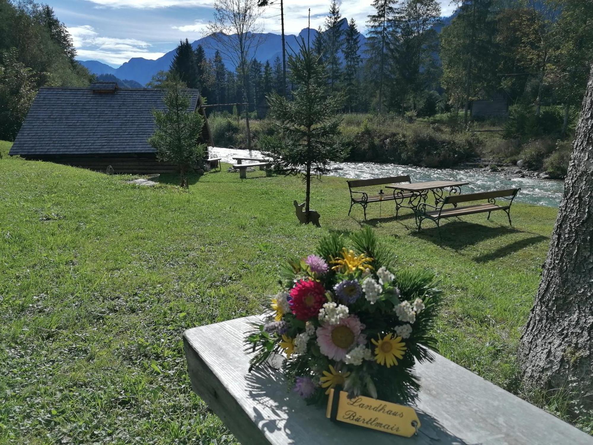 Hotel Garni Landhaus Buertlmair Hinterstoder Bagian luar foto